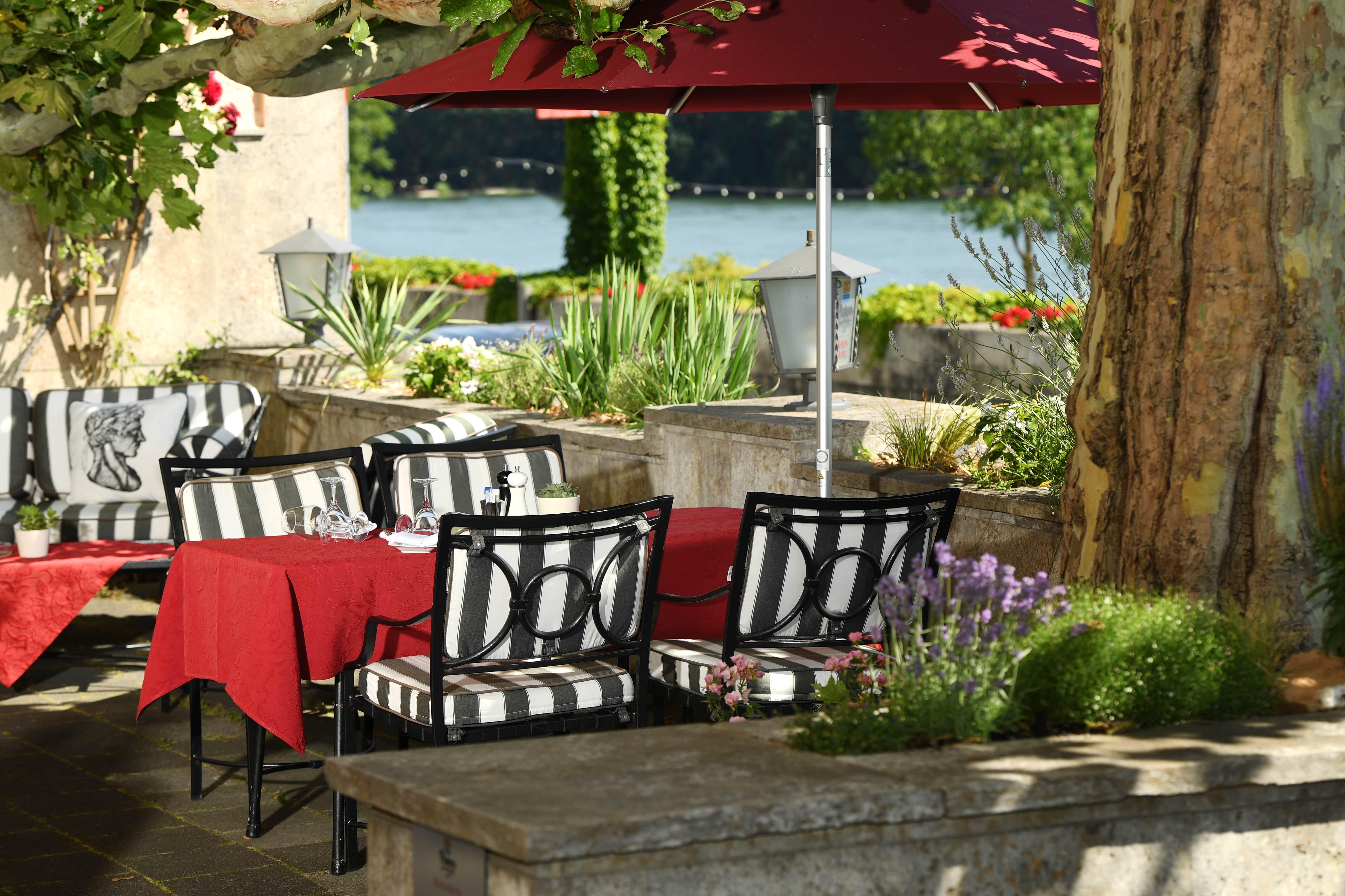 Rhein-Hotel Nierstein Bagian luar foto